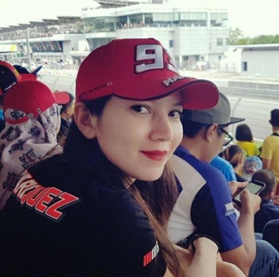 MC Anh Tuấn có vợ kém 14 tuổi xinh đẹp nhưng ít khi khoe ảnh